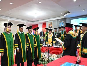 Empat Guru Besar Resmi Dikukuhkan, Rektor UNRI: Aset Berharga bagi Universitas