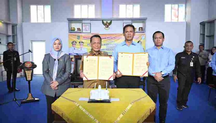 Pemkab Rohil dan Kejari Eohil Tanda Tangani MoU, Perkuat Sinergi Cegah Penyelewengan Anggaran Tahun 2025