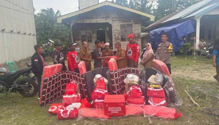 4 Rumah di Desa Rangsang Roboh Akibat Abrasi, Bupati H Zukri Instruksikan Dinsos Turun Berikan Bantuan