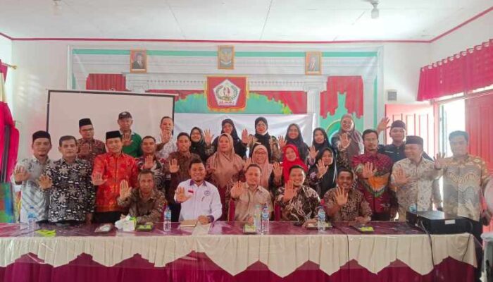 Ketua Komnas PA Pelalawan, Erik Suhenra: Kepala Sekolah Garda Terdepan Perlindungan Anak di Sekolah