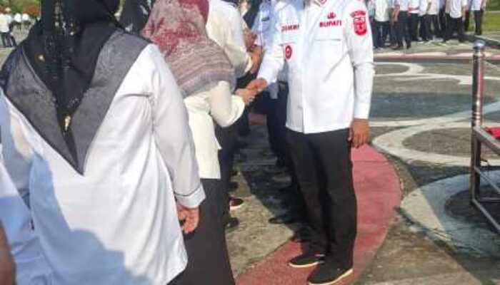 Pimpin Apel Pasca Lebaran, Bupati Zukri Gelar Halal Bihalal Bersama ASN Pelalawan